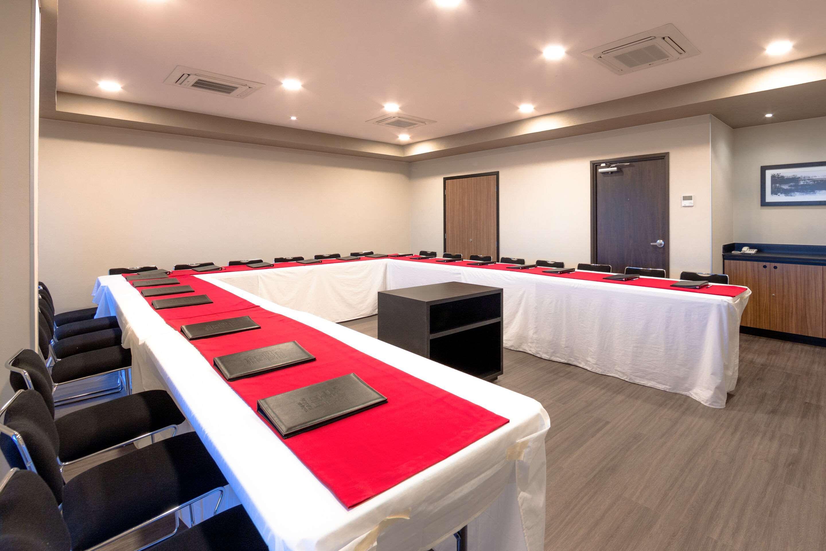 Comfort Inn Delicias Luaran gambar