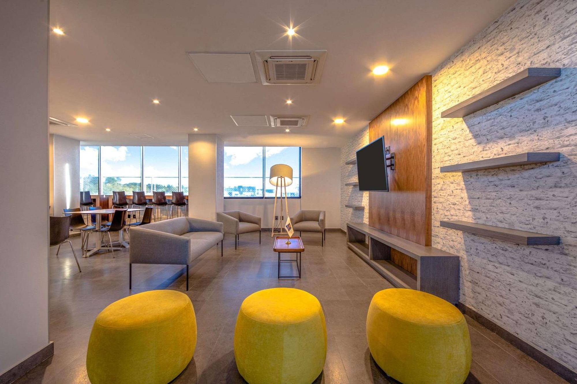 Comfort Inn Delicias Luaran gambar